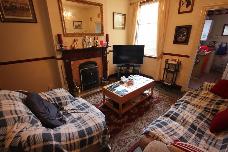 Images for Sandown Road, Rugby EAID:CROWGALAPI BID:1