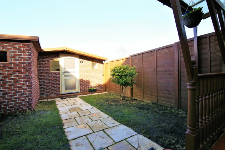 Images for Armstrong Close, Bilton, Rugby EAID:CROWGALAPI BID:1