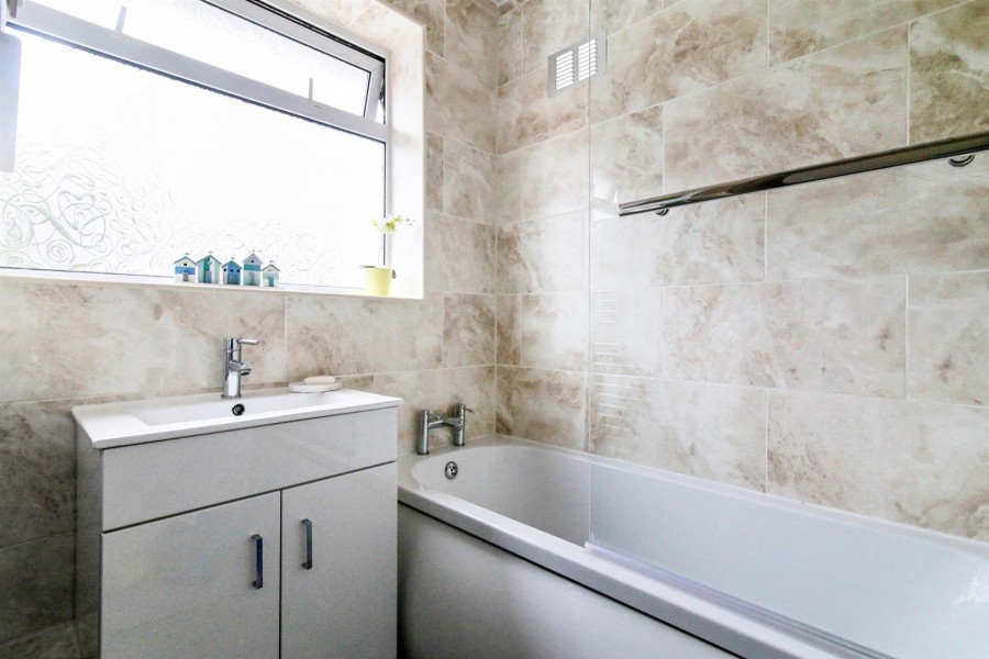 Images for Loverock Crescent, Hillmorton, Rugby EAID:CROWGALAPI BID:1