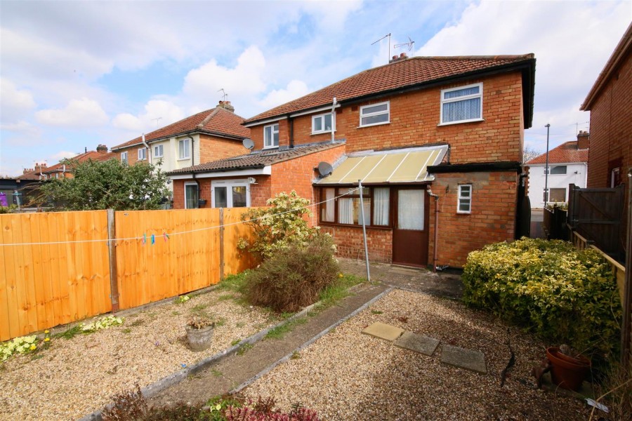 Images for Naseby Road, Southfields, Rugby EAID:CROWGALAPI BID:1