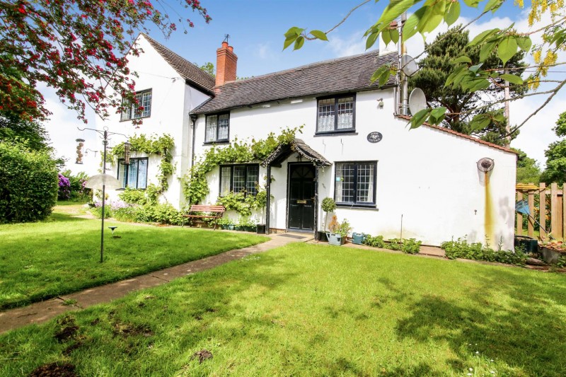 View Full Details for Fosse Cottage, Bow Lane, Monks Kirby - EAID:CROWGALAPI, BID:1