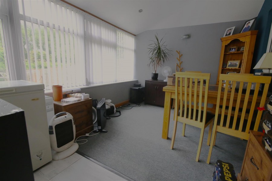 Images for Meadow Road, Newbold, Rugby EAID:CROWGALAPI BID:1