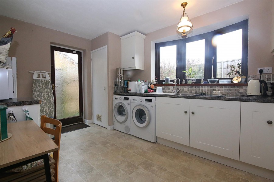 Images for Landseer Close, Hillmorton, Rugby EAID:CROWGALAPI BID:1
