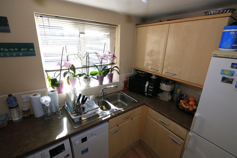 Images for Gardeners End, Bilton EAID:CROWGALAPI BID:1