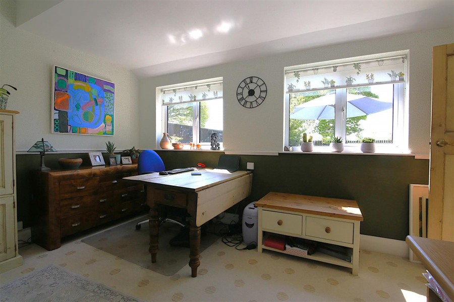 Images for Hampden Way, Bilton Village, Rugby, Warwickshire EAID:CROWGALAPI BID:1
