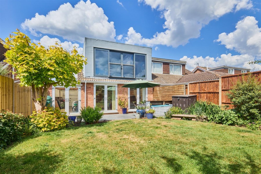 Images for Montague Road, Rugby EAID:CROWGALAPI BID:1