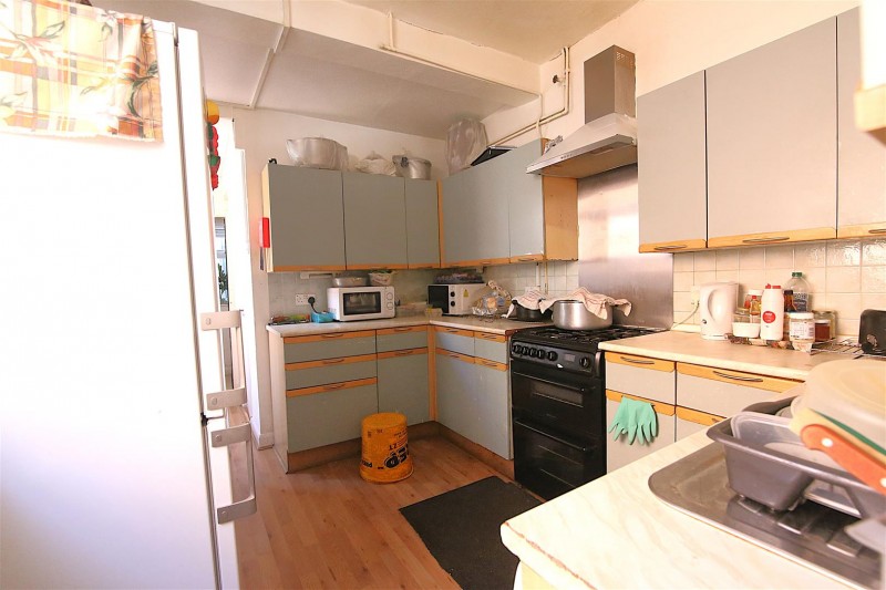 Images for Manor Road, Rugby, Warwickshire EAID:CROWGALAPI BID:2