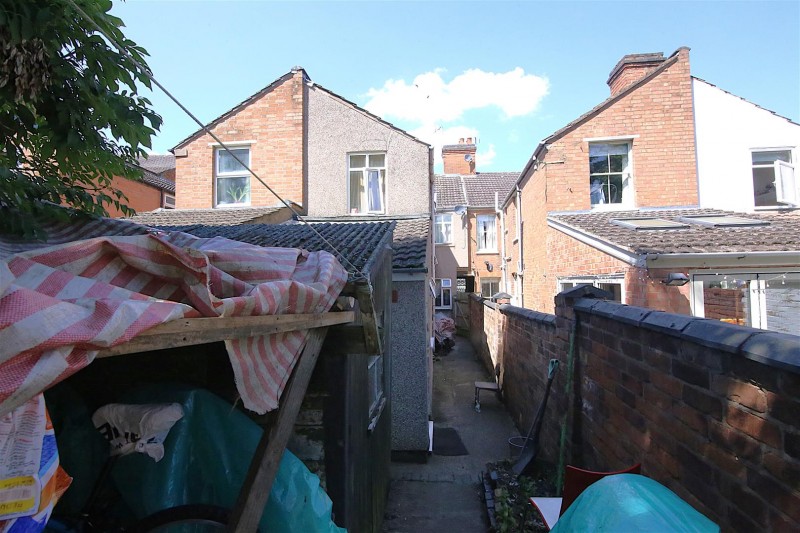 Images for Manor Road, Rugby, Warwickshire EAID:CROWGALAPI BID:2