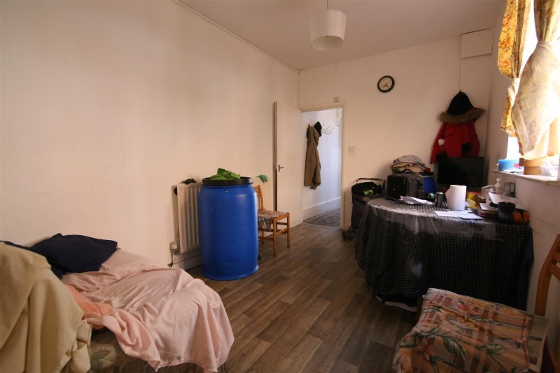 Images for Manor Road, Rugby, Warwickshire EAID:CROWGALAPI BID:2