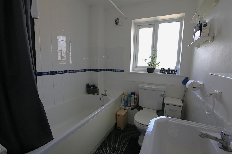 Images for Kennedy Drive, Bilton, Rugby EAID:CROWGALAPI BID:1