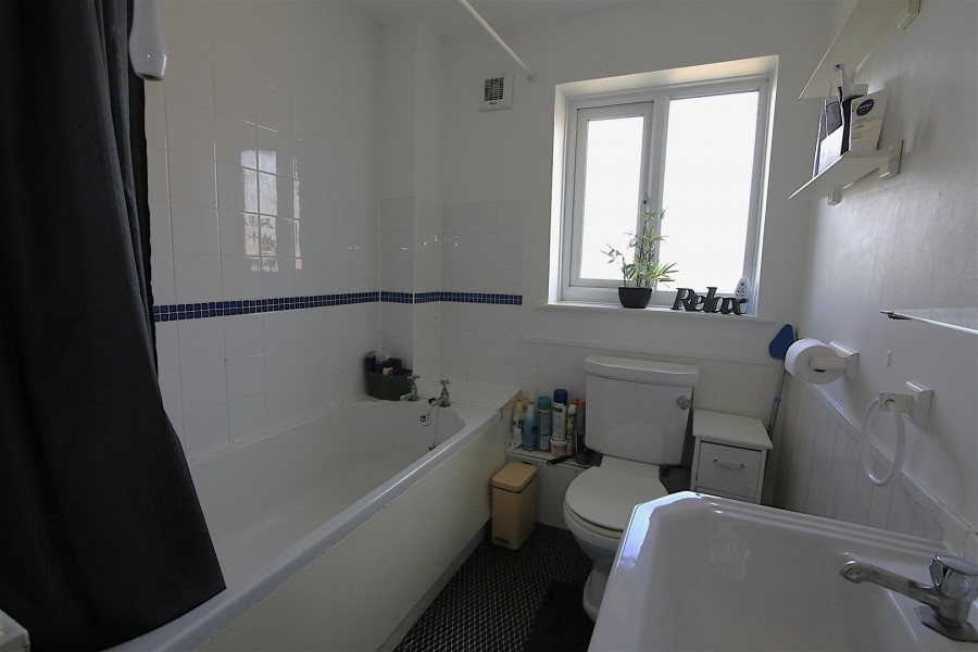 Images for Kennedy Drive, Bilton, Rugby EAID:CROWGALAPI BID:1