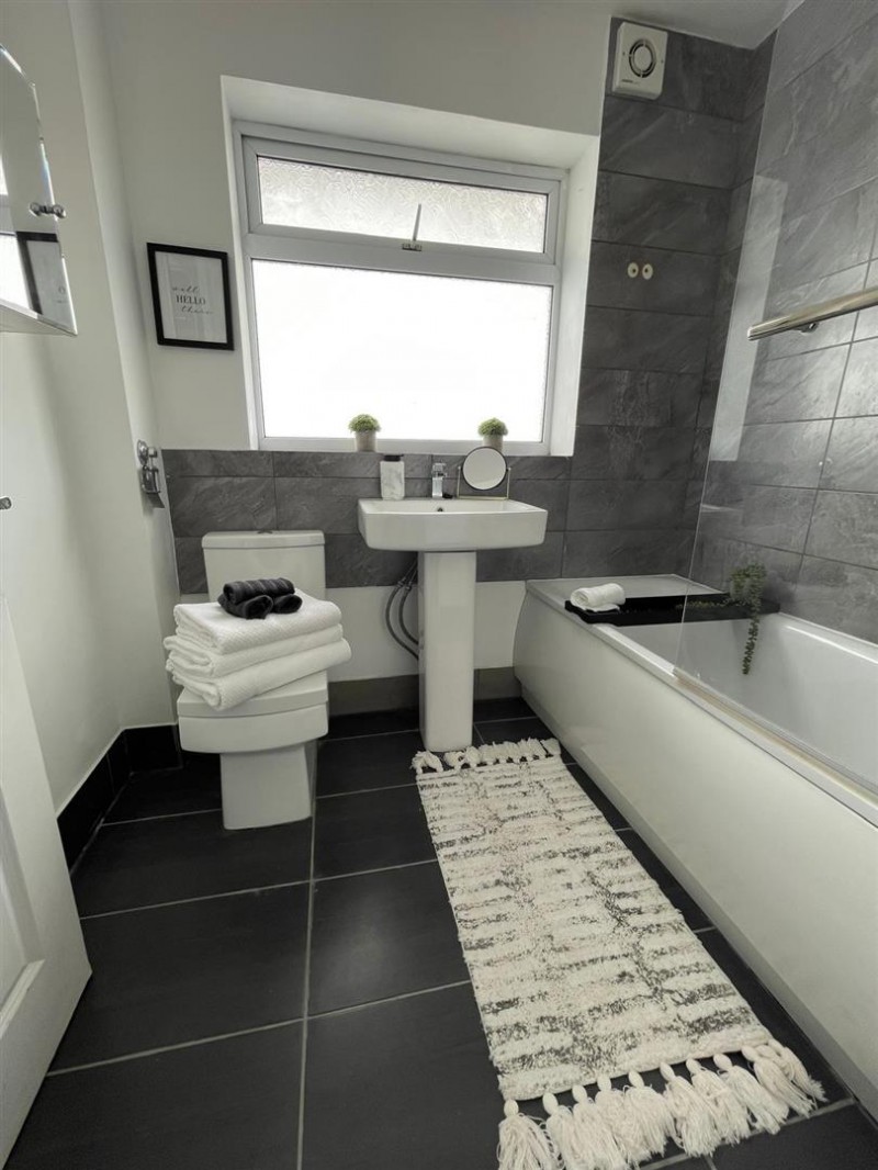 Images for Charles Street, Rugby EAID:CROWGALAPI BID:1