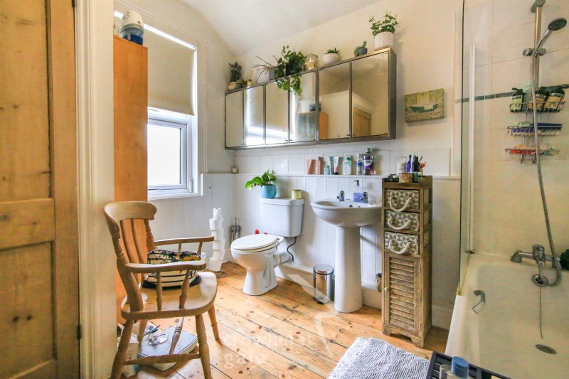 Images for Benn Street, Rugby, Warwickshire EAID:CROWGALAPI BID:1