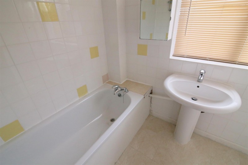 Images for Main Street, Newbold, Rugby EAID:CROWGALAPI BID:2