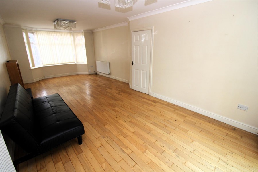 Images for Bilton Road, Rugby EAID:CROWGALAPI BID:1