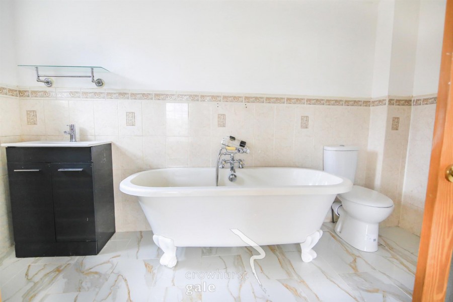 Images for Lime Tree Avenue, Bilton, Rugby EAID:CROWGALAPI BID:1