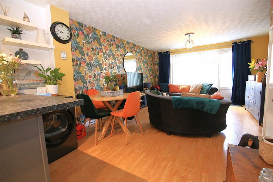 Images for Frobisher Road, Rugby EAID:CROWGALAPI BID:1