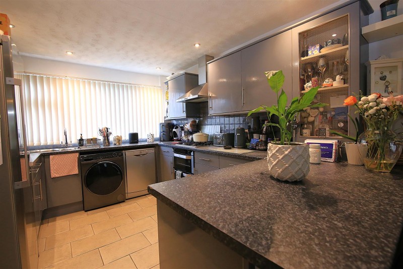 Images for Frobisher Road, Rugby EAID:CROWGALAPI BID:1