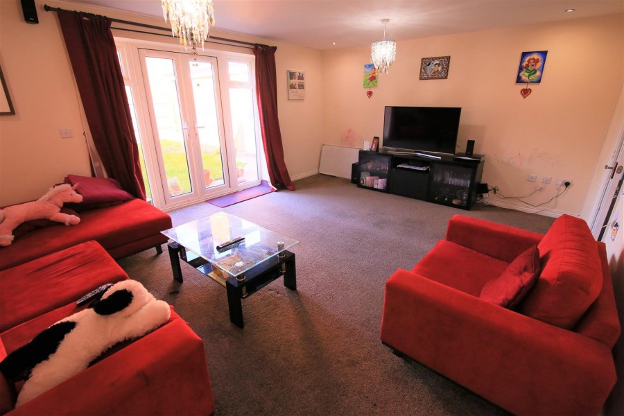 Images for Copperfield Close, Rugby EAID:CROWGALAPI BID:1