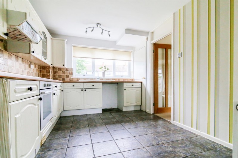 Images for Yew Tree Hill, Brinklow, Rugby EAID:CROWGALAPI BID:1