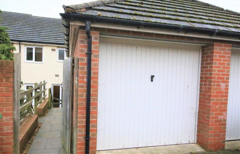 Images for Stowe Drive, Rugby, Warwickshire EAID:CROWGALAPI BID:1