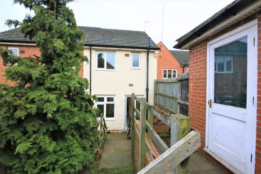 Images for Stowe Drive, Rugby, Warwickshire EAID:CROWGALAPI BID:1