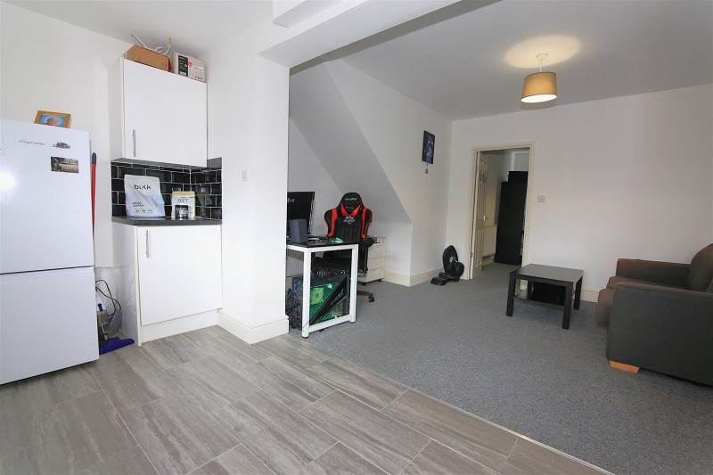 Images for Cross Street, Rugby EAID:CROWGALAPI BID:1